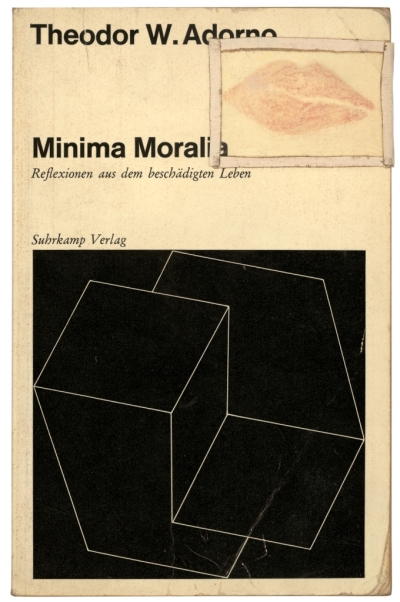 Adornos Minima Moralia geküsst für Timm Ulrichs